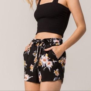 Sky and Sparrow Tilly’s Black Floral Tie Shorts